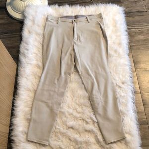 Devon Aire ladies breeches size 32